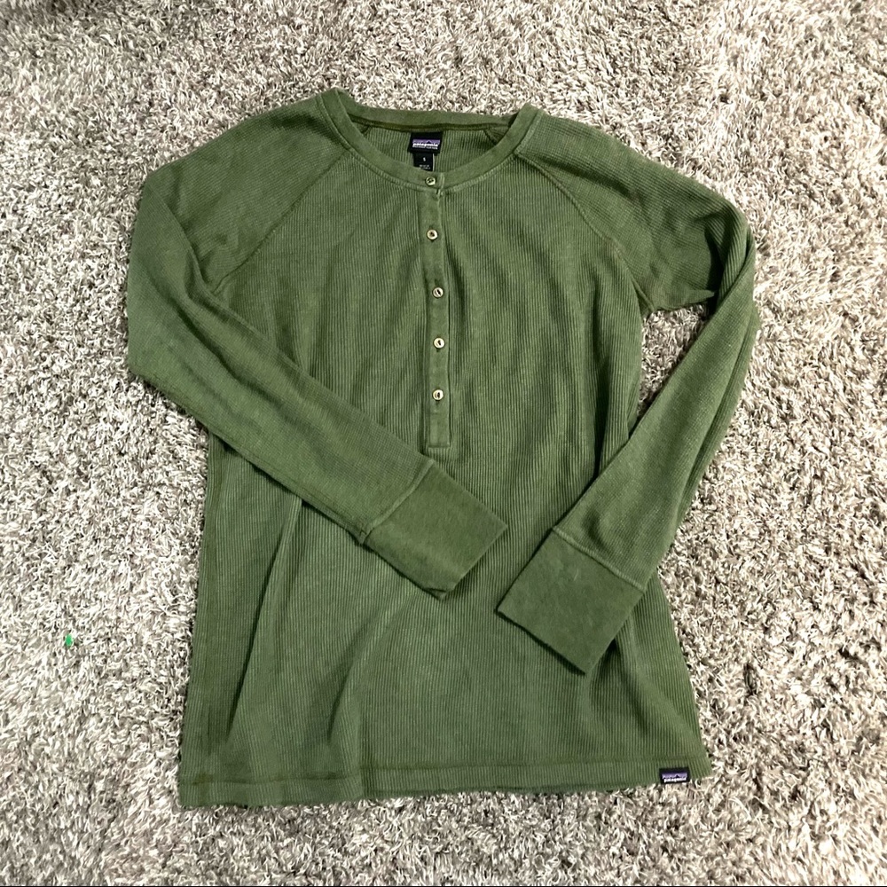 Patagonia Long Sleeve Size Small